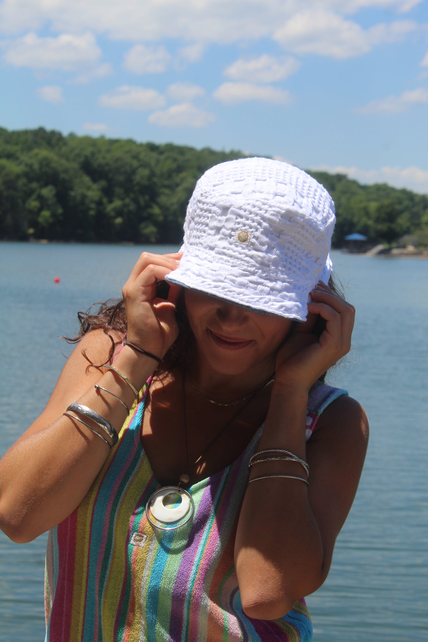 CLOUD 9 BUCKET HAT