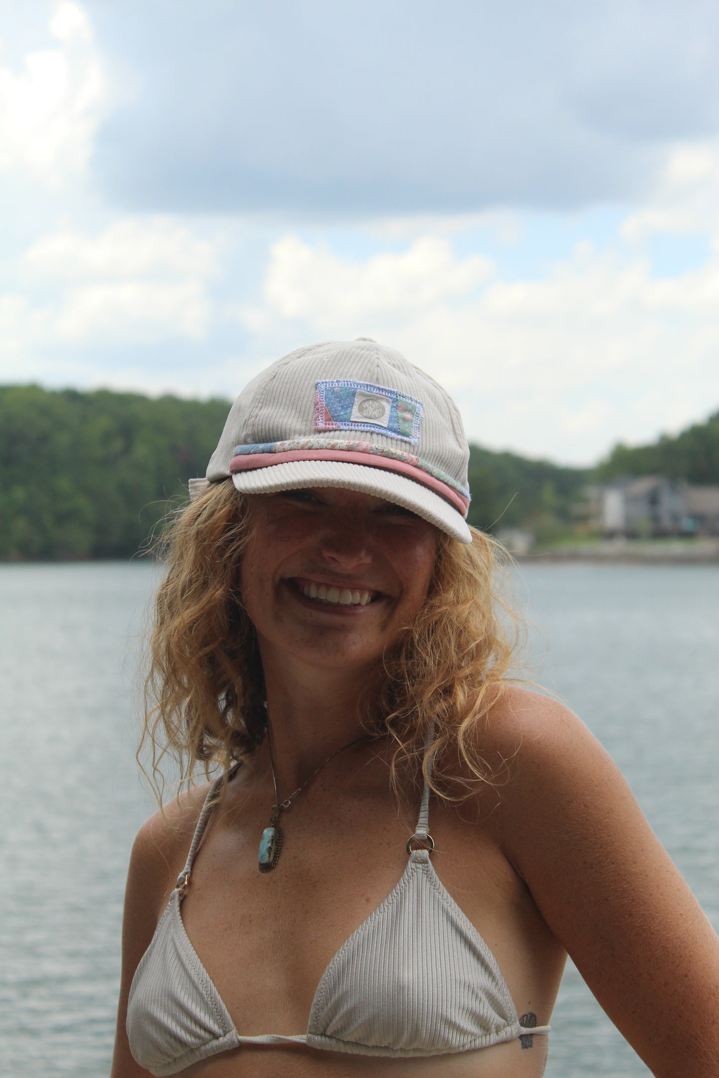 MEET ME AT MAKALEI HAT