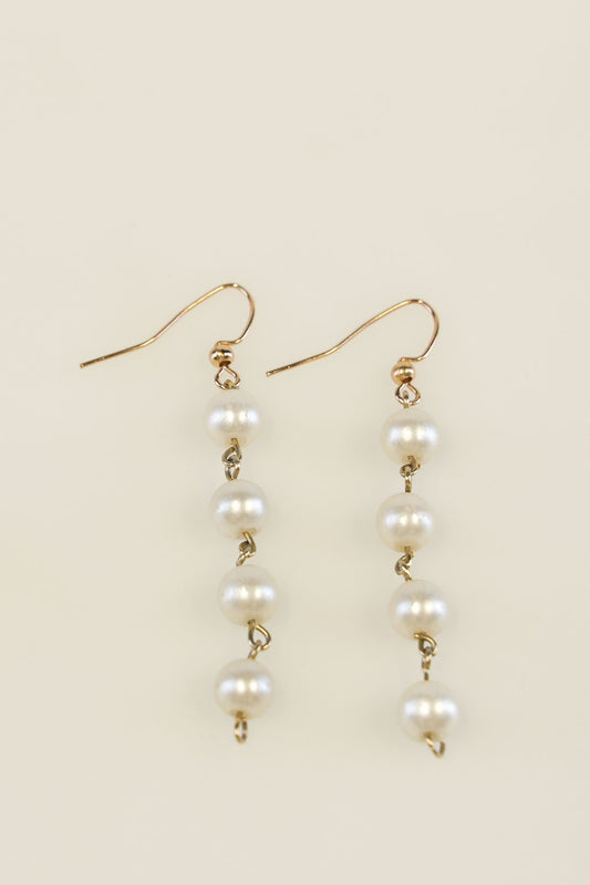 BEAUTY AND GRACE EARRINGS