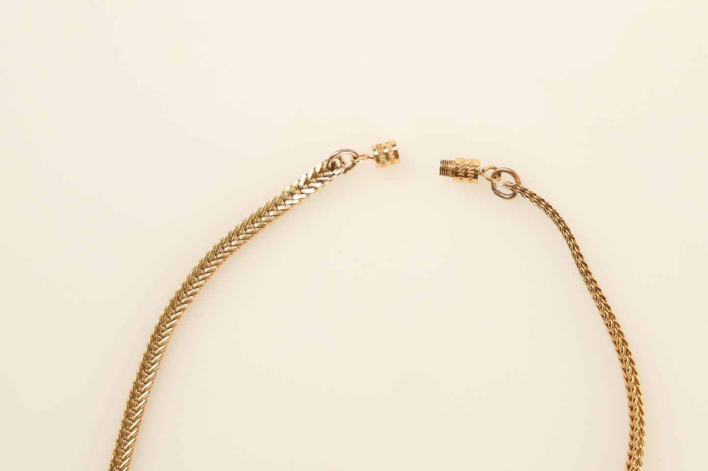 GOLDEN BLOOM NECKLACE