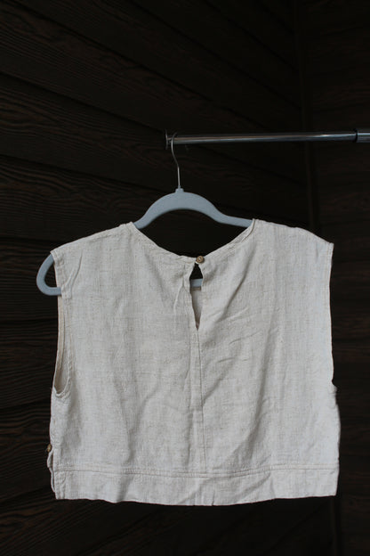 LIGHT IN LINEN TOP