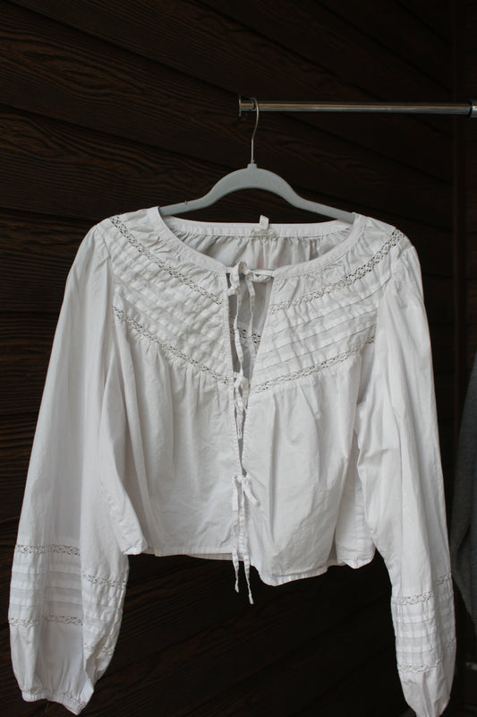 BREEZY SUNDAY BRUNCH TOP