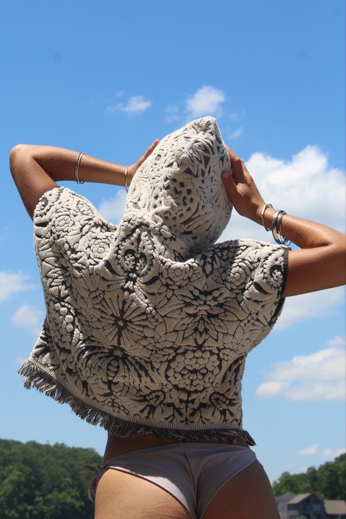 COOL OFF TOWEL HOODIE