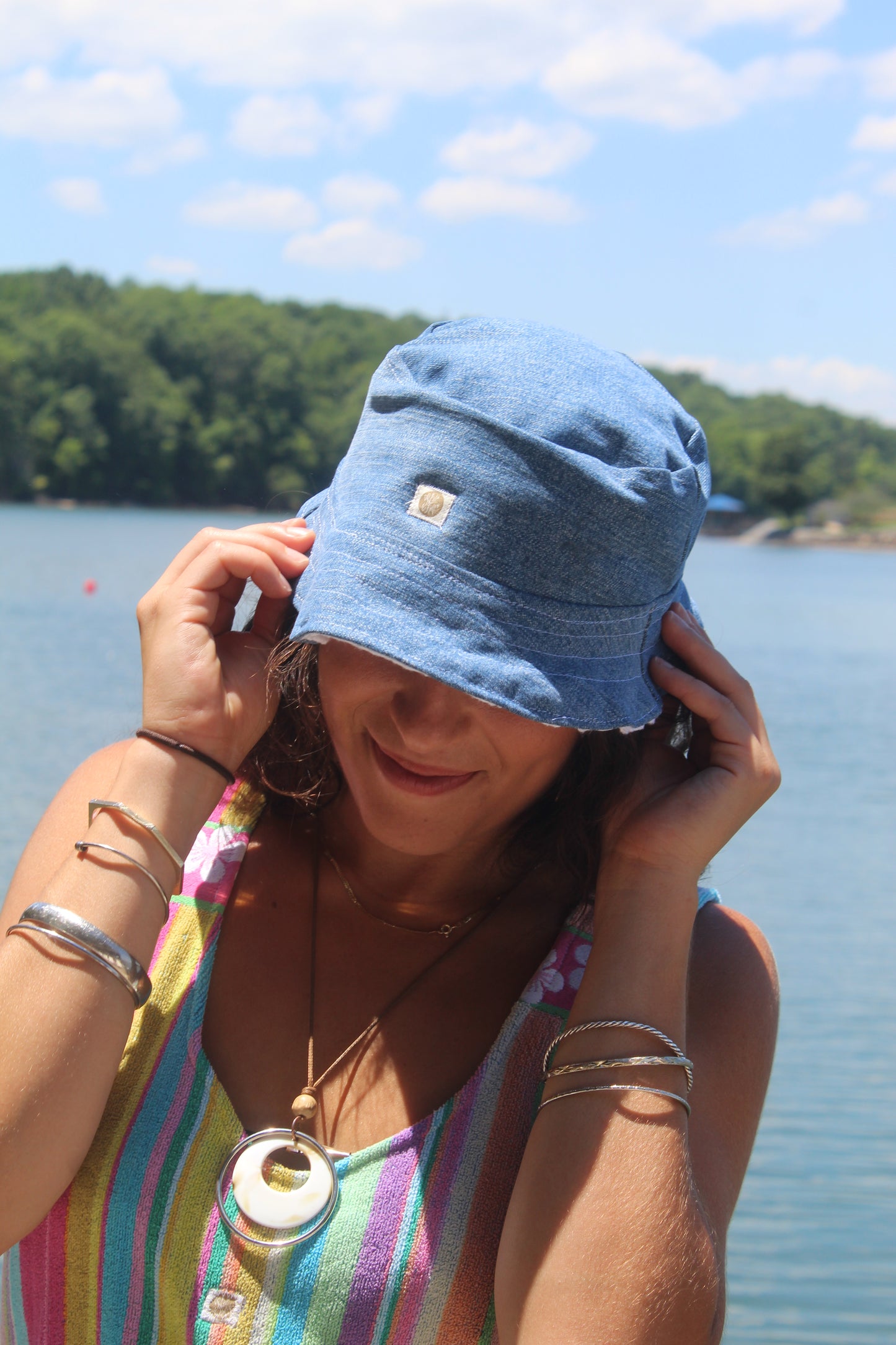CLOUD 9 BUCKET HAT