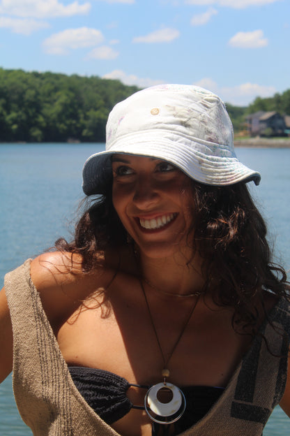 WATER LILES BUCKET HAT