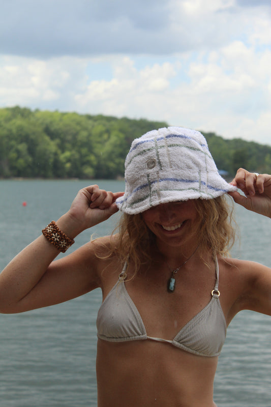 BOATIN BUCKET HAT
