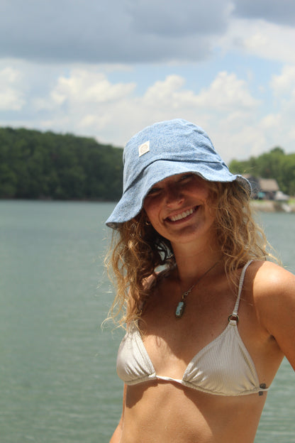 DEEP END BUCKET HAT