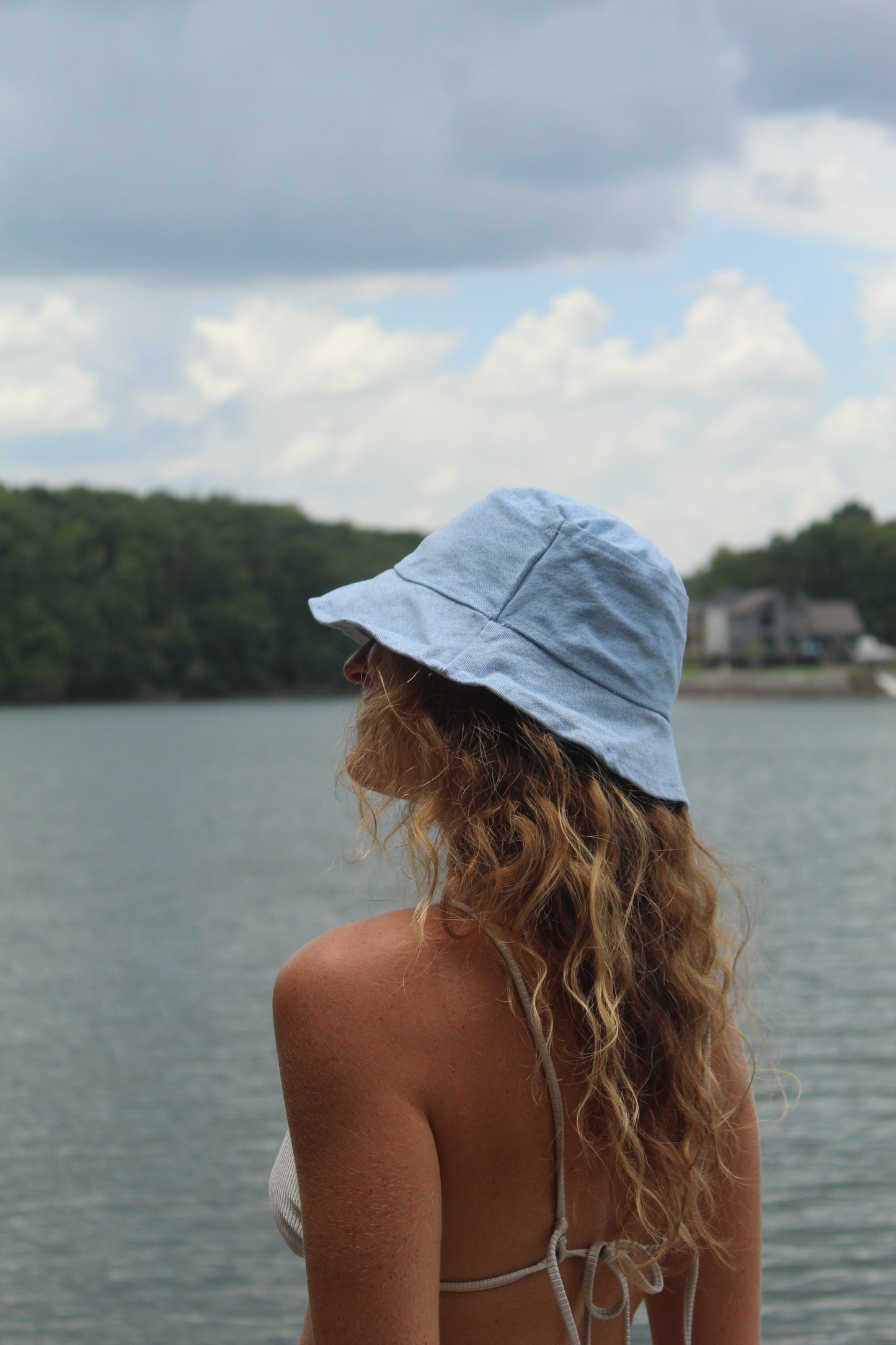 NO DIVING BUCKET HAT