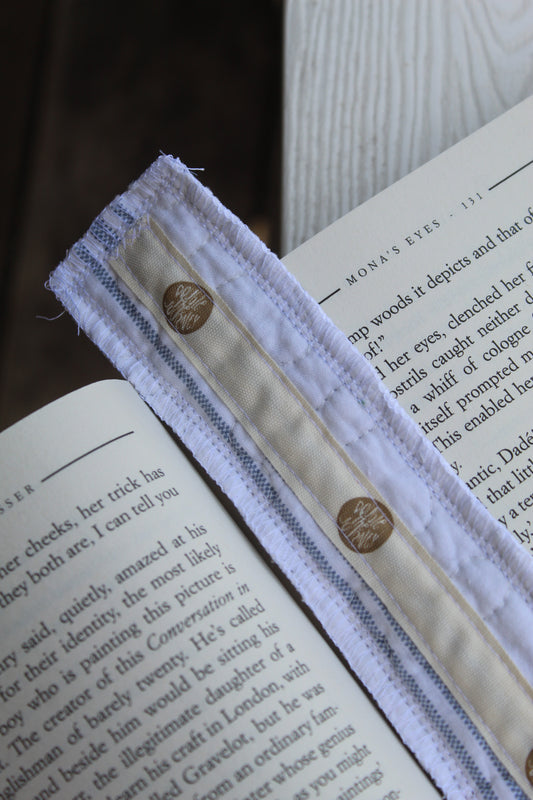 CLOUDY DAY BOOKMARK