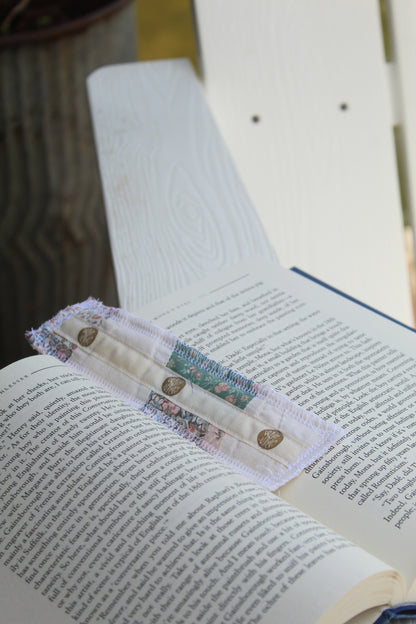 BEACH READ BOOKMARK