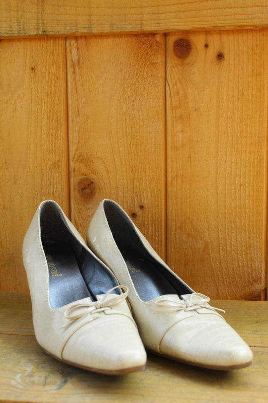 GLINDA'S WEDDING HEELS