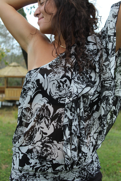 SHOW SOME SHOULDER TOP