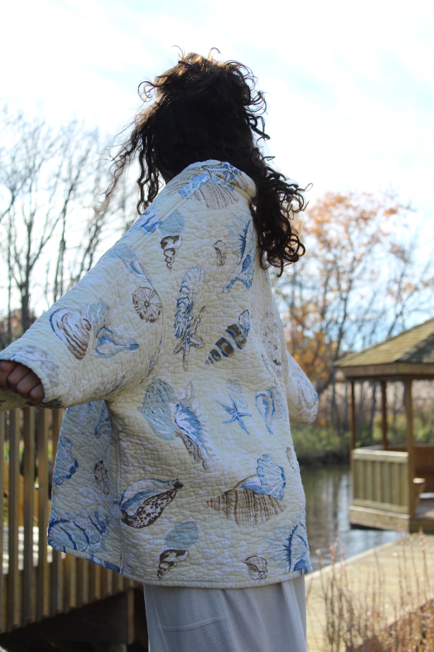 COZY SHELL COLLECTING MOCK NECK