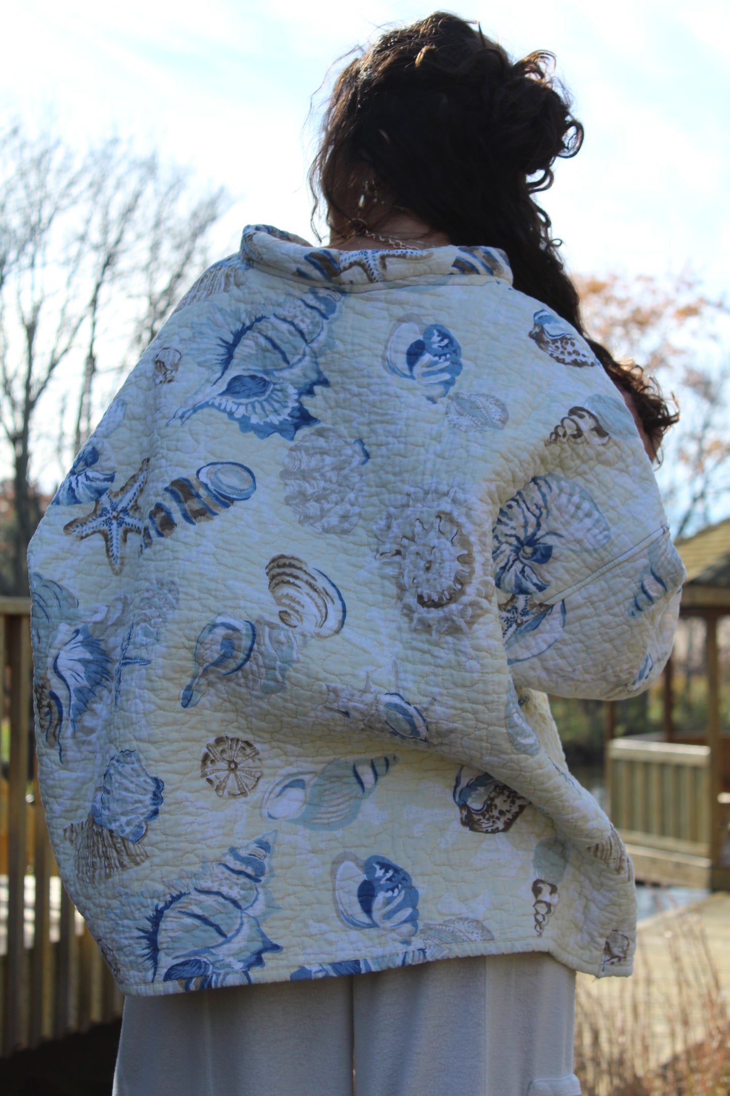 COZY SHELL COLLECTING MOCK NECK