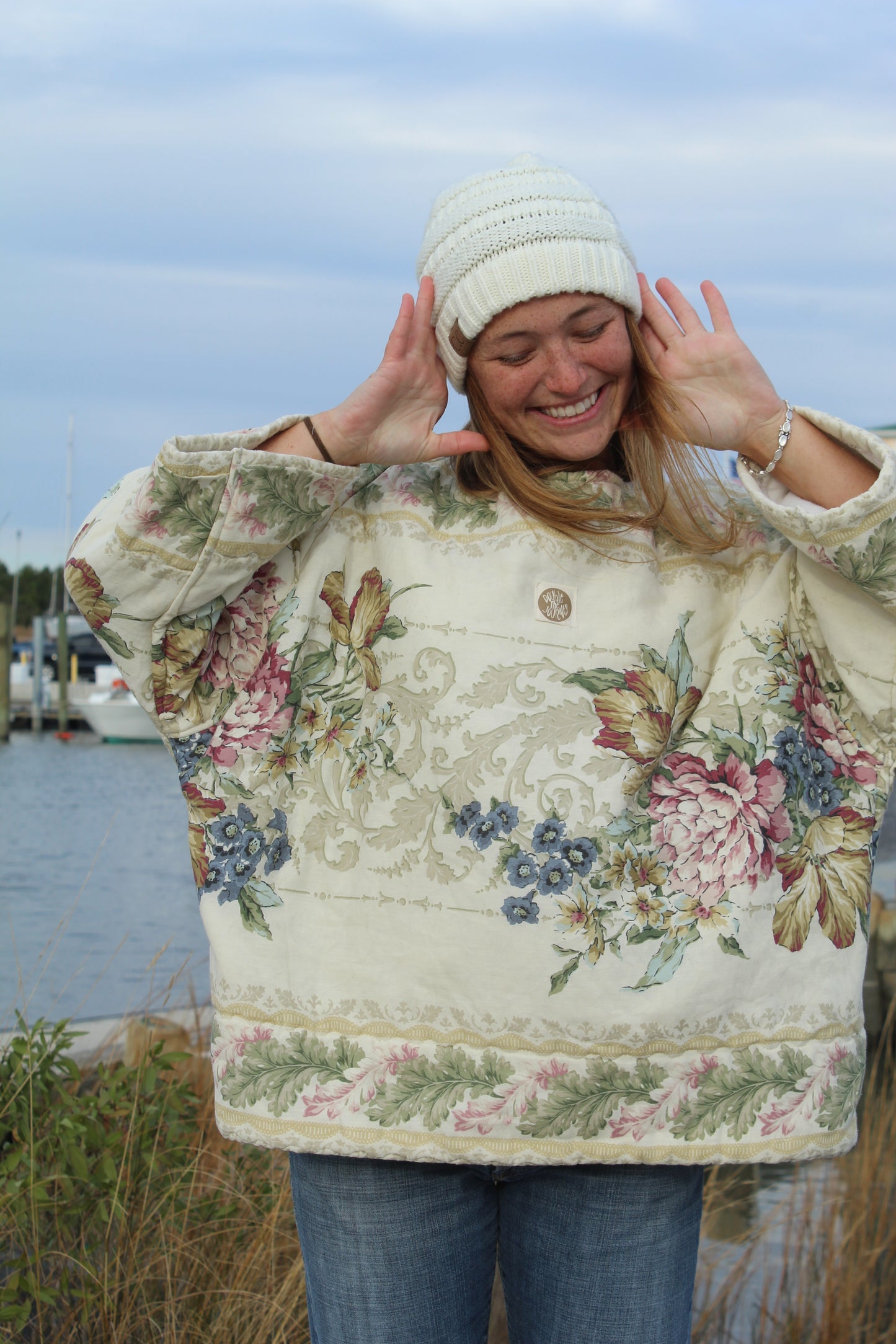 GMOM'S GARDEN CREWNECK