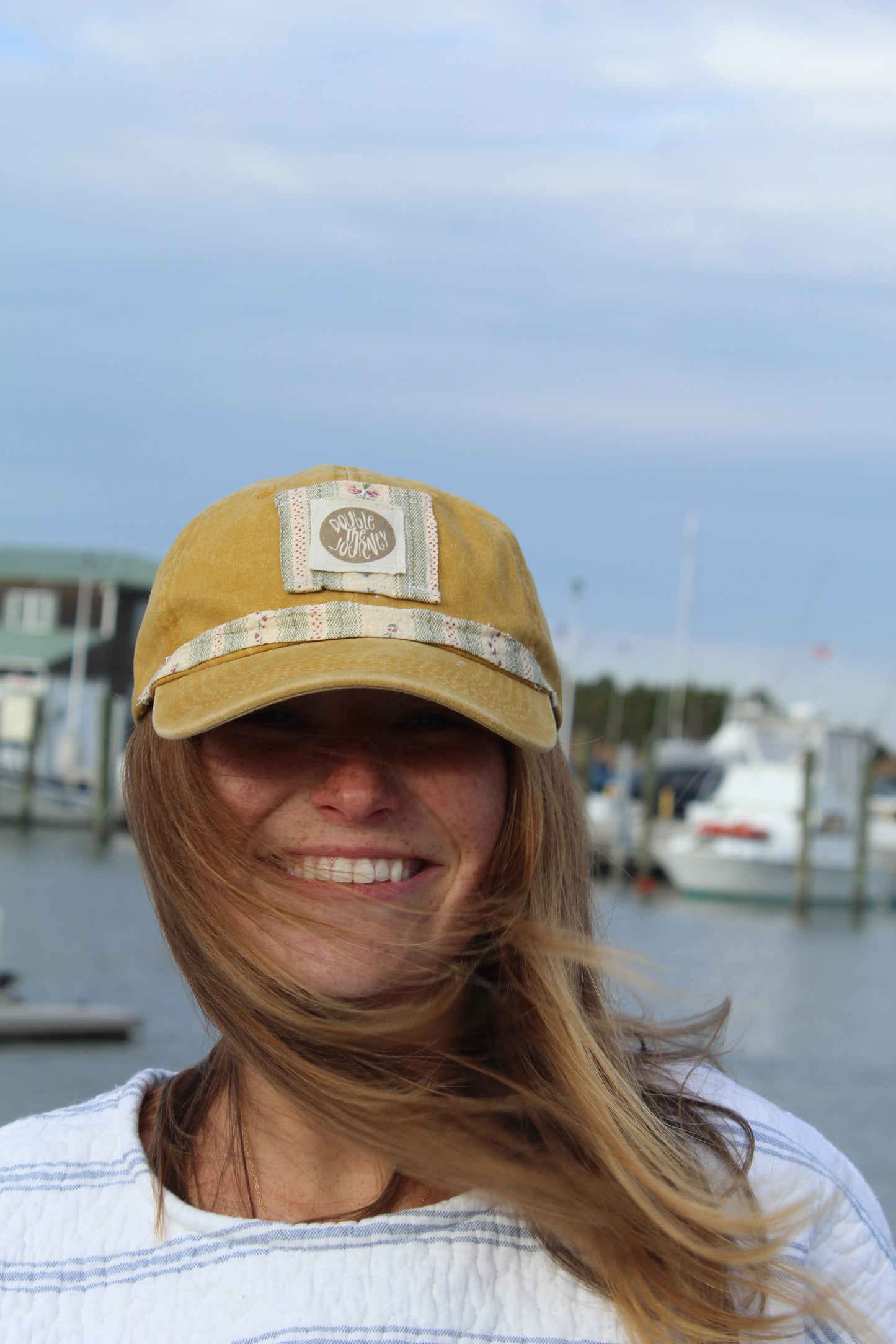 BANANA BREAD ROPE HAT