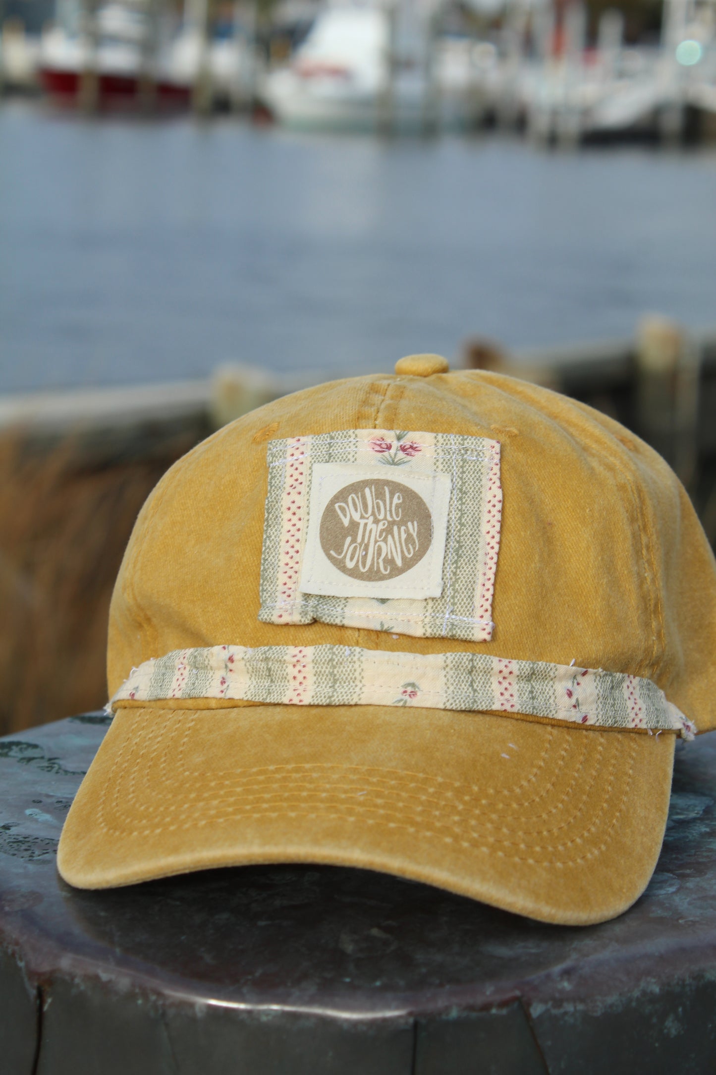 BANANA BREAD ROPE HAT