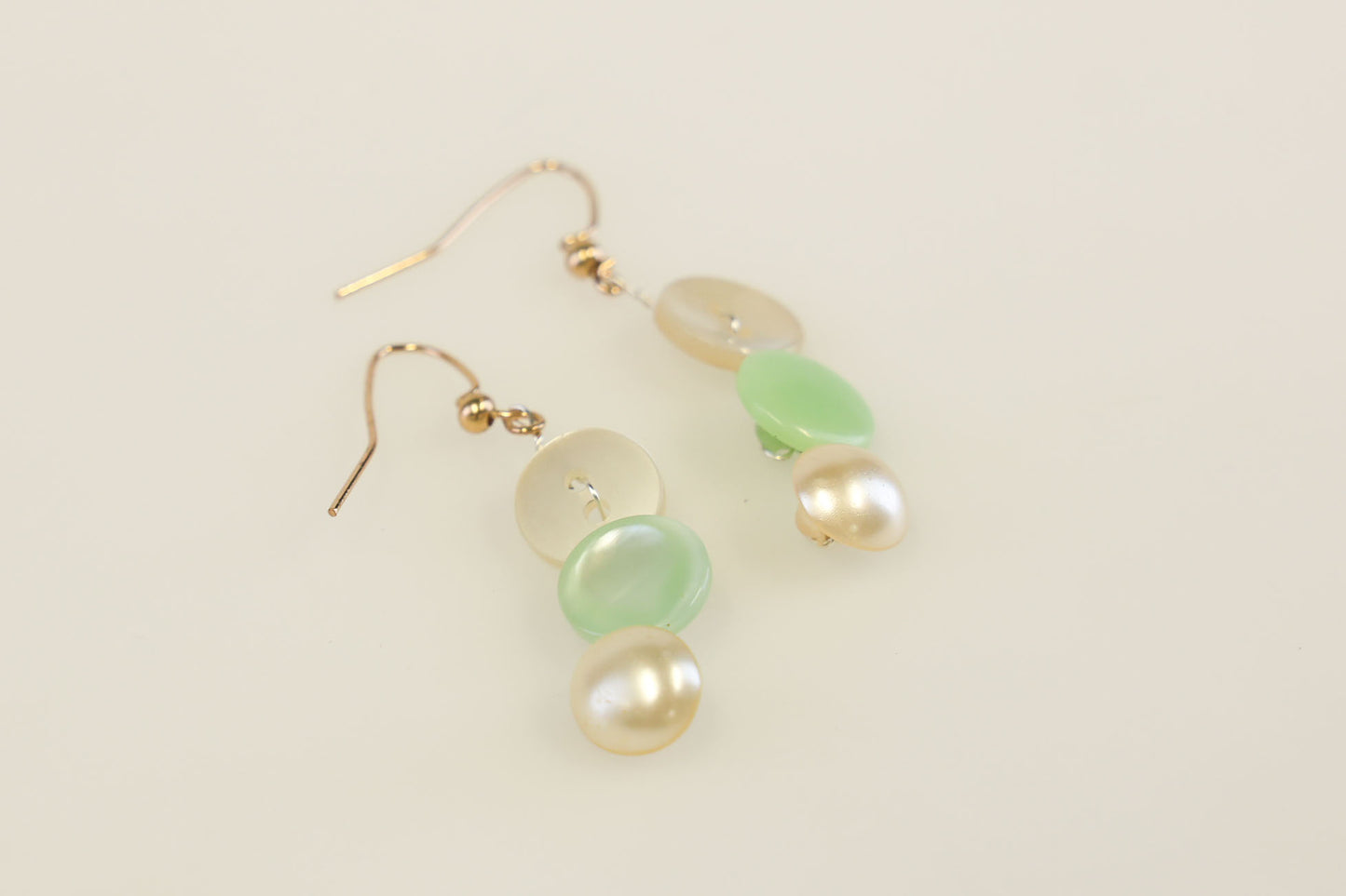 GREEN BUTTON EARRINGS