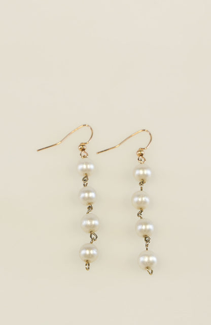 BEAUTY AND GRACE EARRINGS
