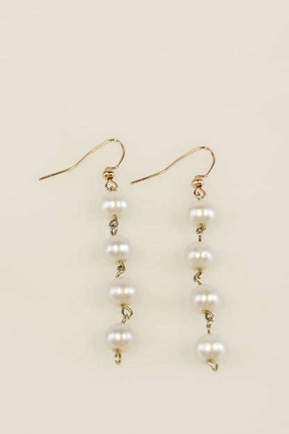 BEAUTY AND GRACE EARRINGS