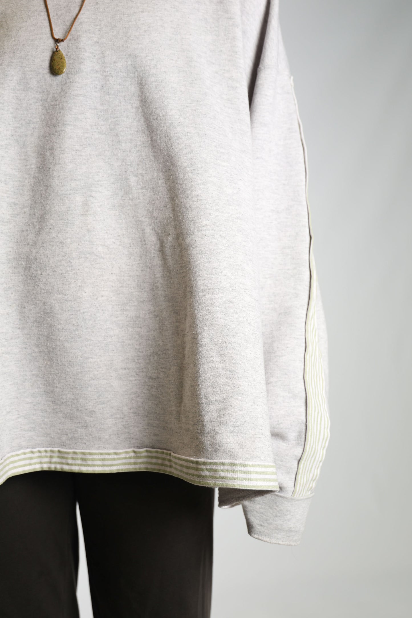 BUNNY BUM SWEATSHIRT